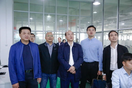 湖北省應(yīng)急管理廳黨委副書記、副廳長楊愛東到宜化實訓(xùn)基地現(xiàn)場調(diào)研(圖2)