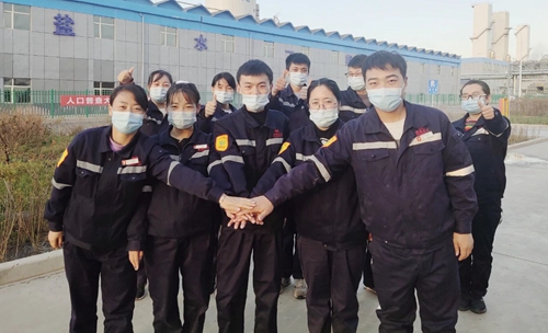 新疆宜化氯堿分廠氯乙烯三班、合成二班榮獲準(zhǔn)東開(kāi)發(fā)區(qū)安全標(biāo)準(zhǔn)化示范班組稱號(hào)(圖2)